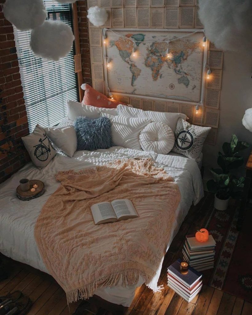 Small Aesthetic Bedroom Ideas 1